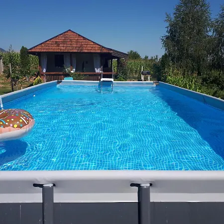 Vikendica Pahuljica
